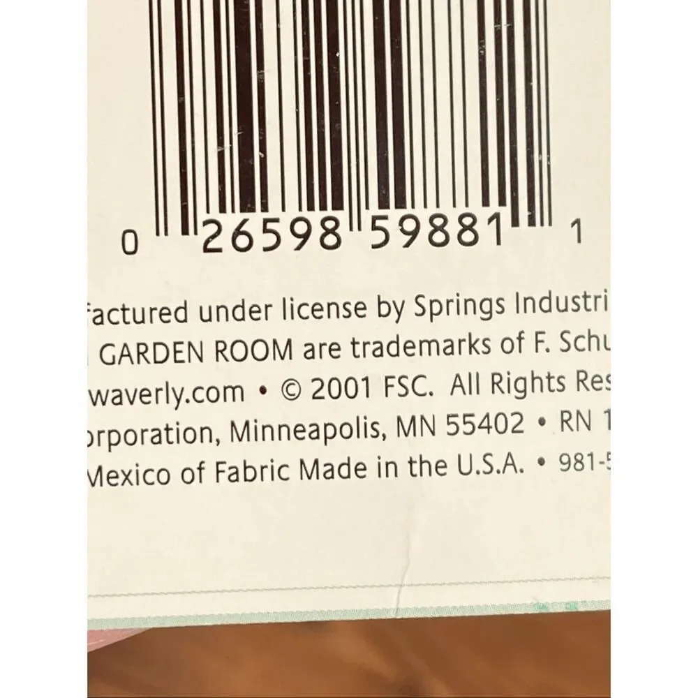 Waverly Garden Room Heirloom Collection King Bedskirt NEW